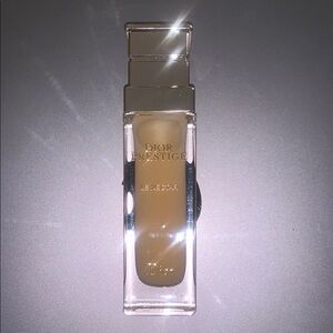 Dior Prestige Le Nectar Serum